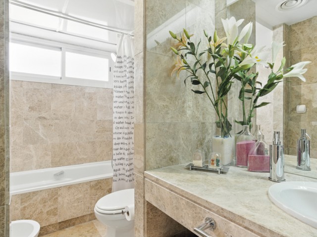 3 Schlafzimmer Reihenhaus in Nueva Andalucía