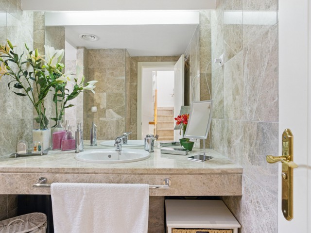 3 Schlafzimmer Reihenhaus in Nueva Andalucía