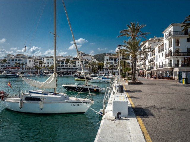 Penthouse avec 2 Chambres  à La Duquesa