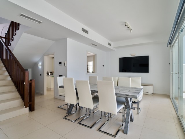 4 Bedrooms Villa in Torremuelle