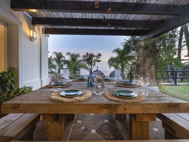 6 Bedrooms Villa in Altos de los Monteros
