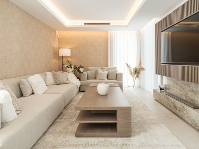 4 Schlafzimmer Villa in Nueva Andalucía