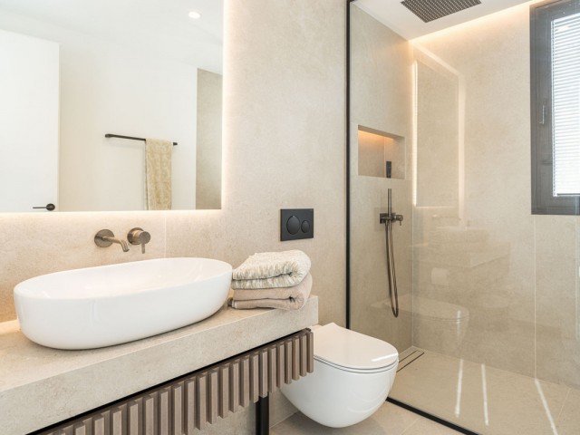 4 Schlafzimmer Villa in Nueva Andalucía