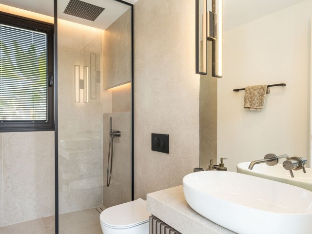 4 Schlafzimmer Villa in Nueva Andalucía