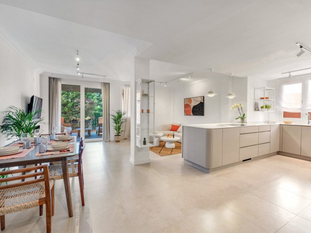 2 Bedrooms Apartment in Estepona