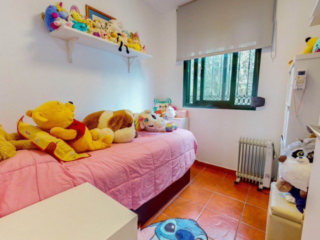 4 Bedrooms Villa in Benahavís