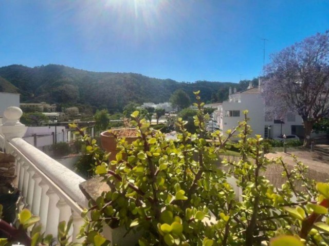 4 Bedrooms Villa in Benahavís