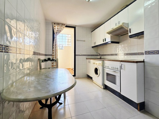 3 Bedrooms Apartment in Elviria