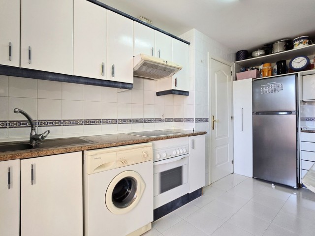 3 Bedrooms Apartment in Elviria