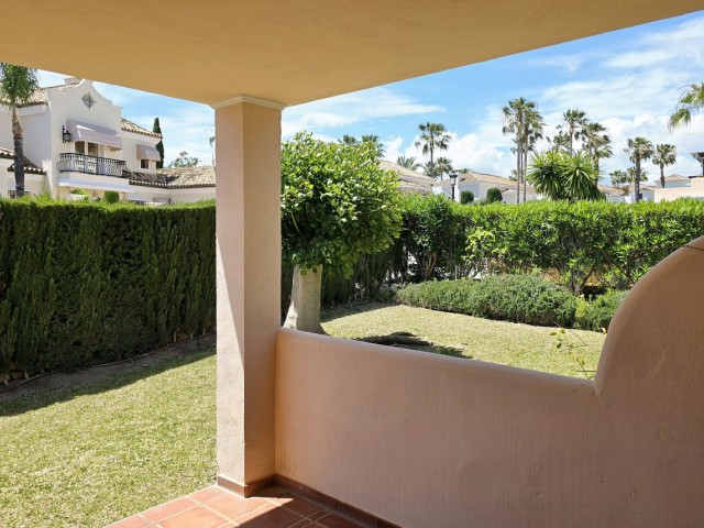 3 Bedrooms Apartment in Elviria