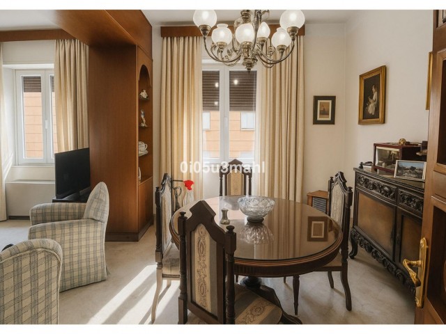 4 Bedrooms Apartment in Málaga