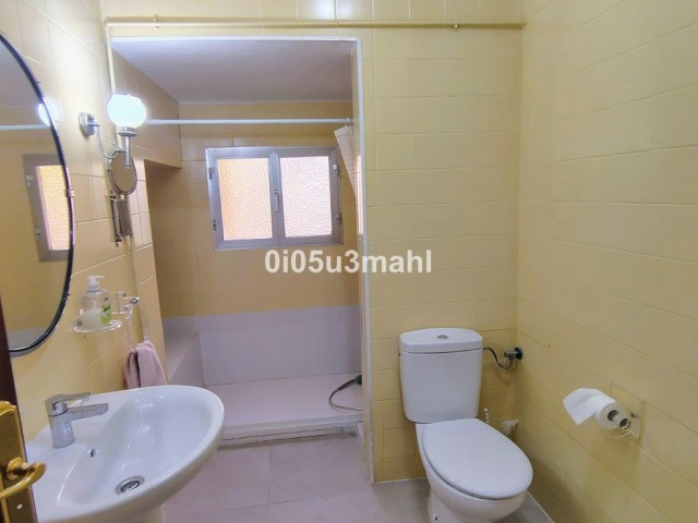 4 Bedrooms Apartment in Málaga