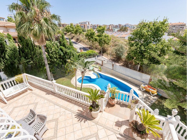 4 Soveroms Villa i Benalmadena