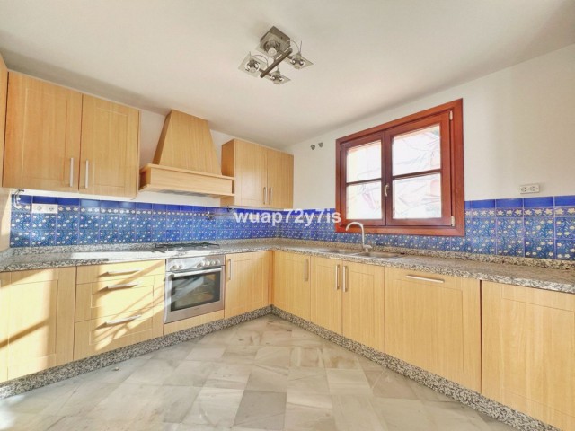 3 Bedrooms Townhouse in Benahavís