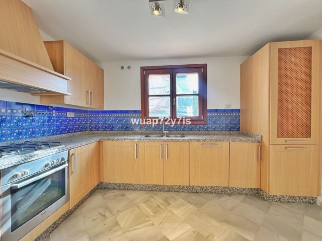 3 Bedrooms Townhouse in Benahavís