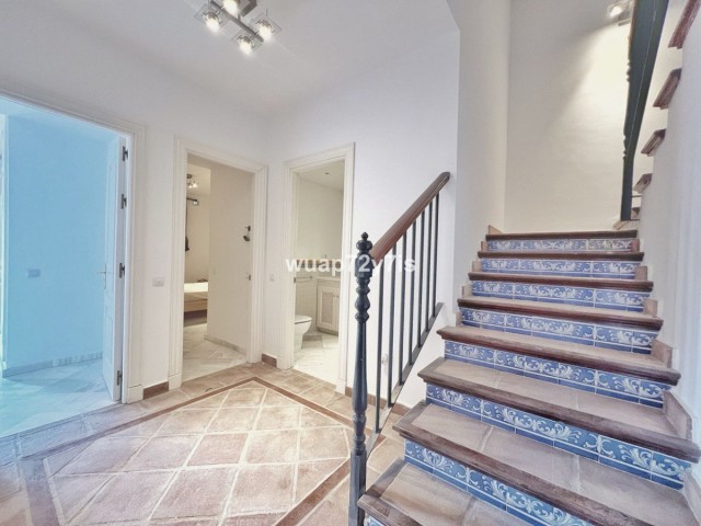 3 Bedrooms Townhouse in Benahavís