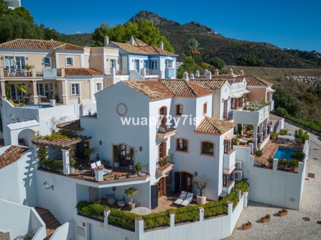 Maison mitoyenne avec 3 Chambres  à Benahavís