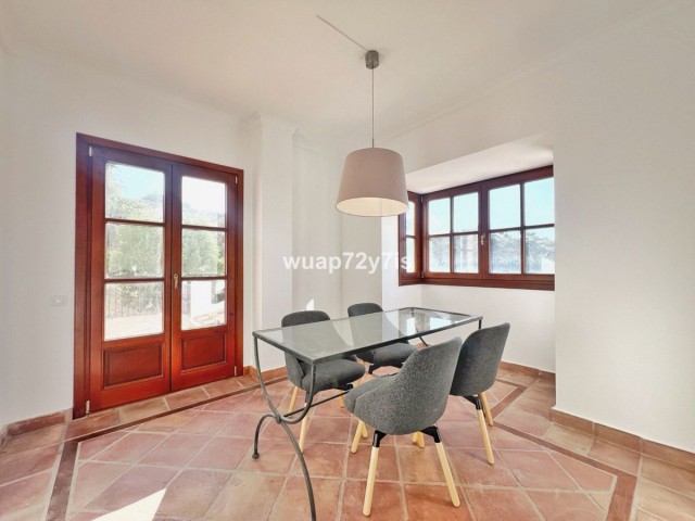 3 Bedrooms Townhouse in Benahavís