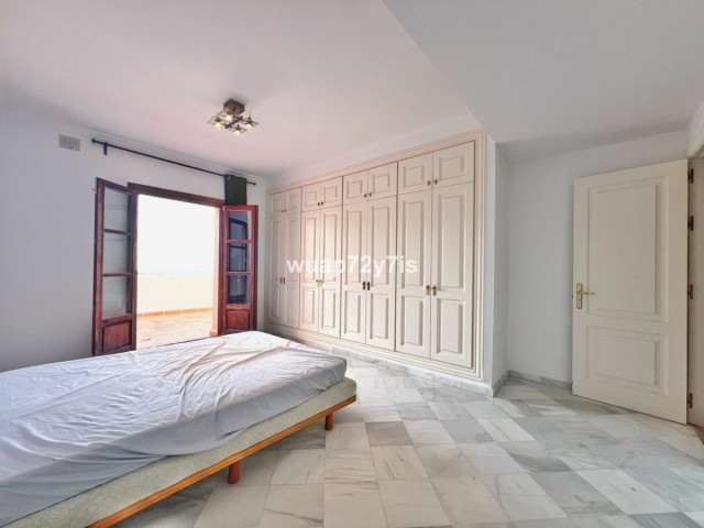 3 Bedrooms Townhouse in Benahavís