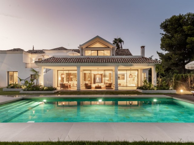 5 Slaapkamer Villa in Atalaya