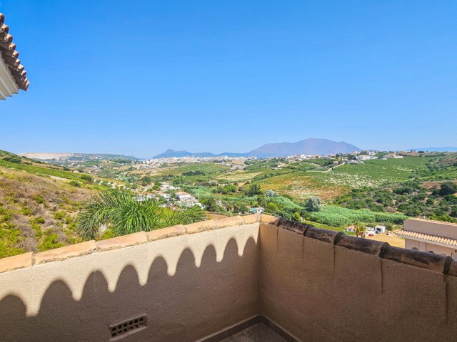 4 Makuuhuoneen Huvila La Duquesa