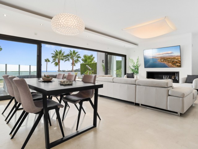 Villa con 4 Dormitorios  en Benahavís