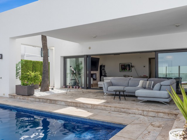 Villa con 4 Dormitorios  en Benahavís