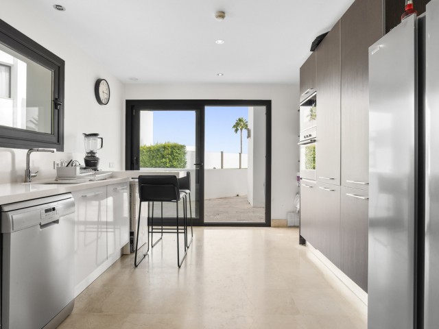 4 Bedrooms Villa in Benahavís