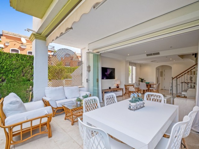 Reihenhaus, Bahía de Marbella, R5137585