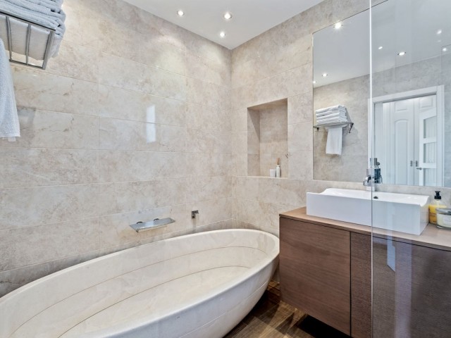 4 Schlafzimmer Reihenhaus in Bahía de Marbella
