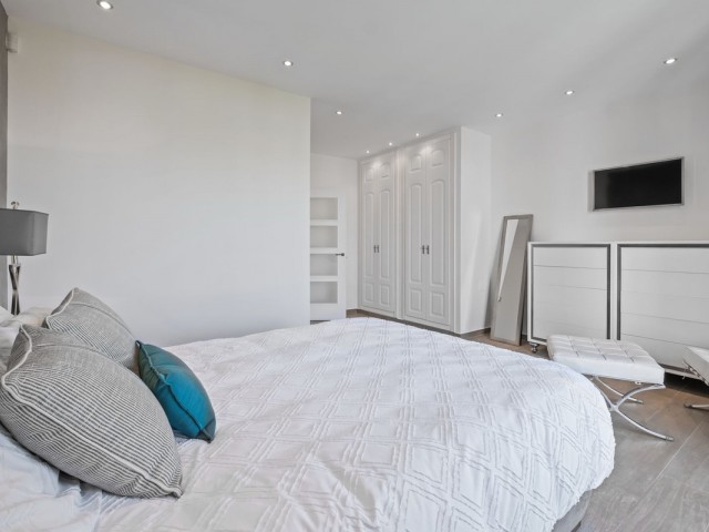 4 Schlafzimmer Reihenhaus in Bahía de Marbella