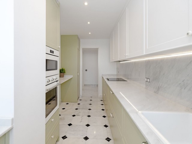 3 Bedrooms Apartment in Puerto Banús