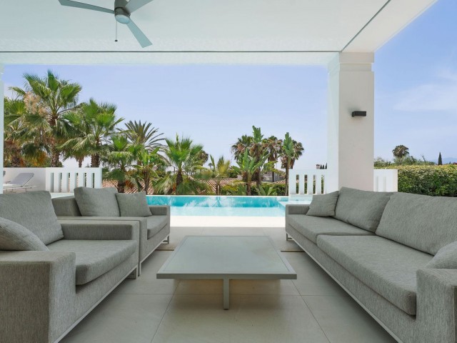 5 Bedrooms Villa in Nagüeles