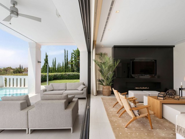 5 Bedrooms Villa in Nagüeles