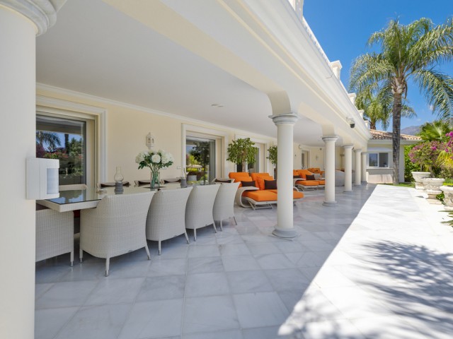 6 Bedrooms Villa in Nueva Andalucía