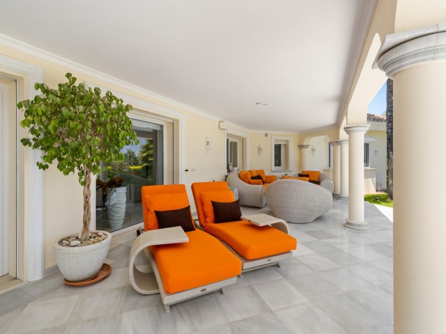 6 Bedrooms Villa in Nueva Andalucía