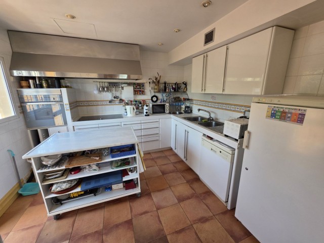 5 Bedrooms Villa in Marbesa