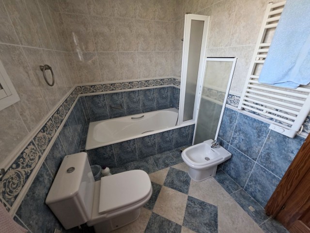 5 Bedrooms Villa in Marbesa