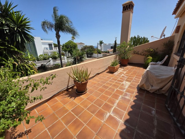 5 Bedrooms Villa in Marbesa
