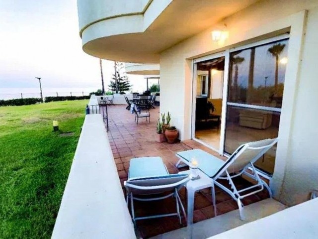 3 Bedrooms Apartment in Estepona