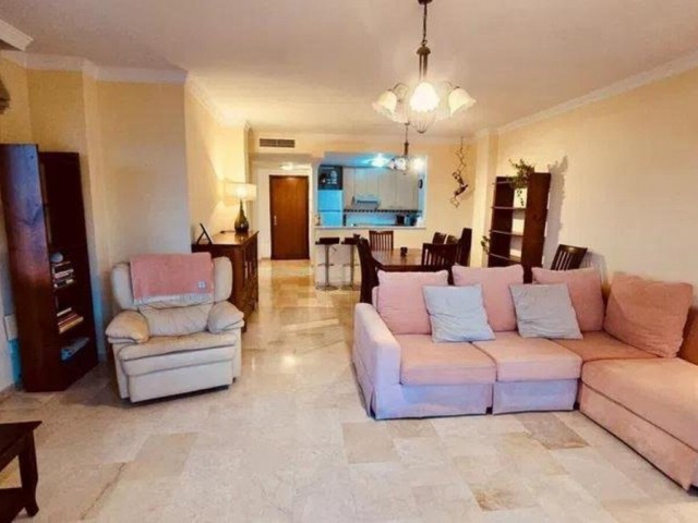 3 Bedrooms Apartment in Estepona