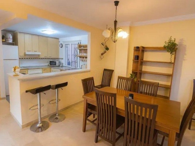 3 Bedrooms Apartment in Estepona