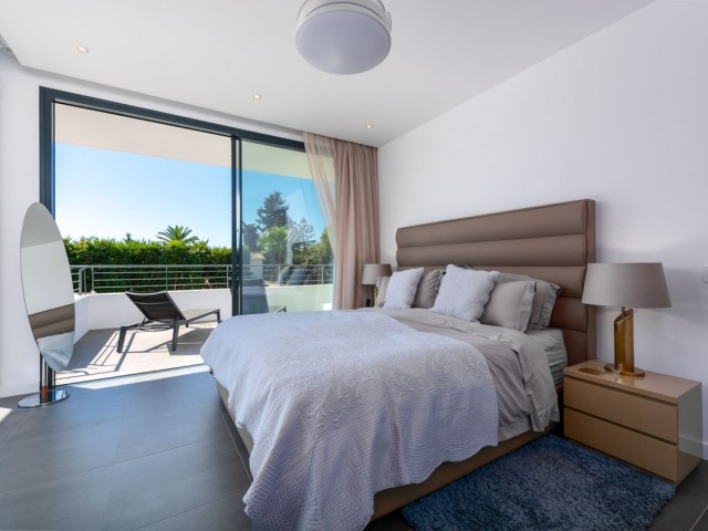 4 Bedrooms Villa in New Golden Mile