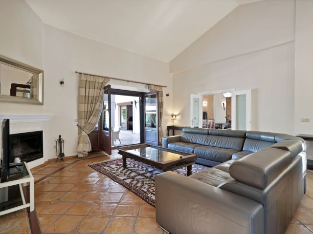 4 Sovrums Villa i Estepona