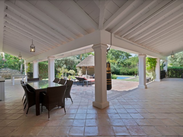 4 Sovrums Villa i Estepona