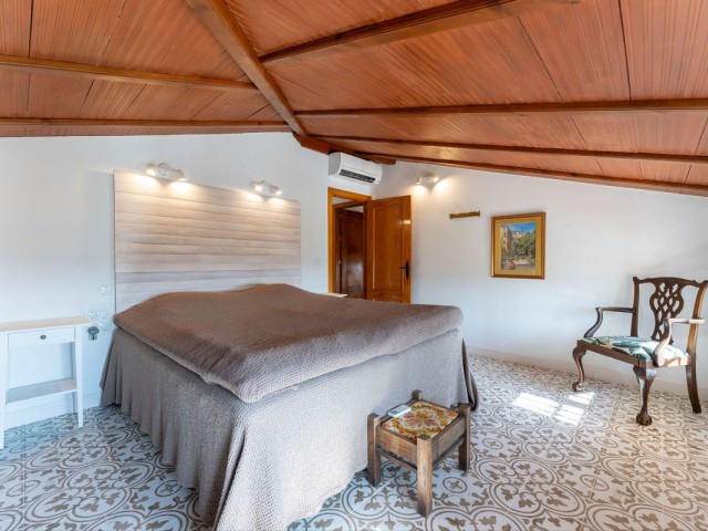 4 Sovrums Villa i Alhaurín de la Torre