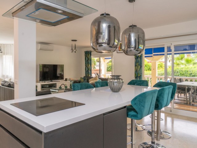4 Bedrooms Villa in Benalmadena