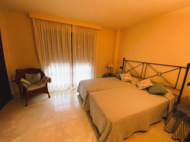 5 Bedrooms Villa in Marbella