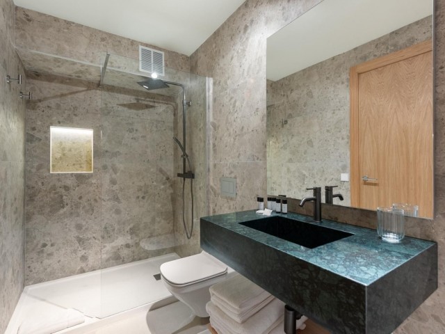 2 Bedrooms Apartment in Marbella