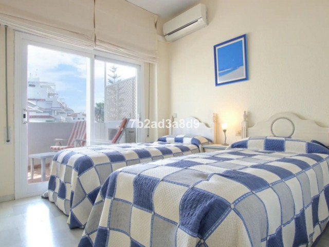 2 Bedrooms Apartment in Nueva Andalucía